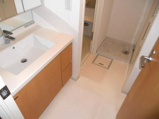 エントランス　車いす対応　スペースあり