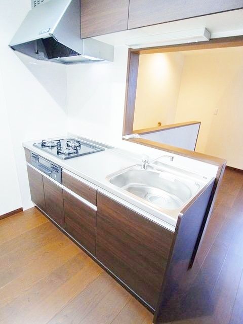 キッチン　♪たっぷり入るクローゼット付き♪