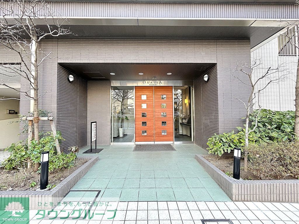 エントランス　エントランス