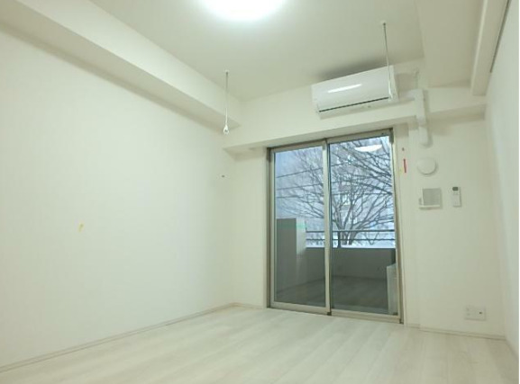 その他部屋・スペース　リビングを別角度から