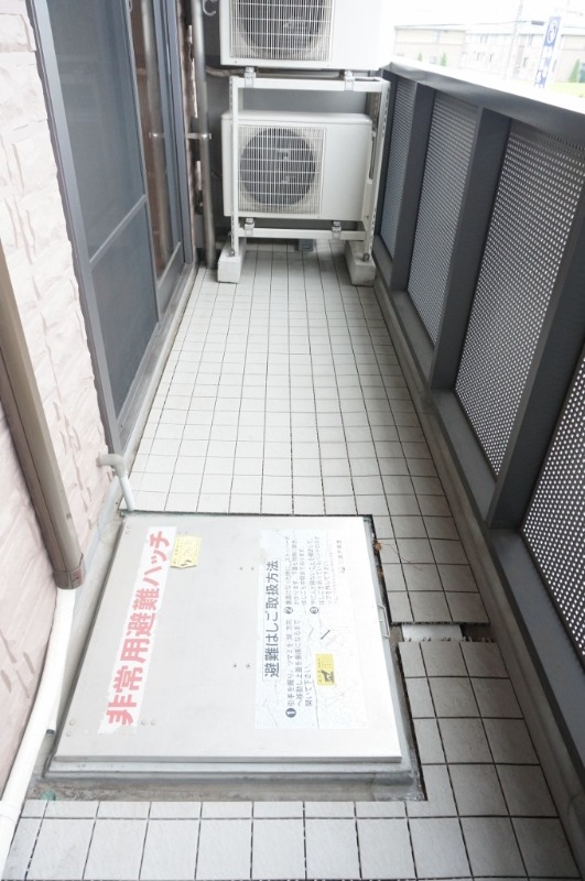 バルコニー　図面と現状に相違がある場合には現状を優先