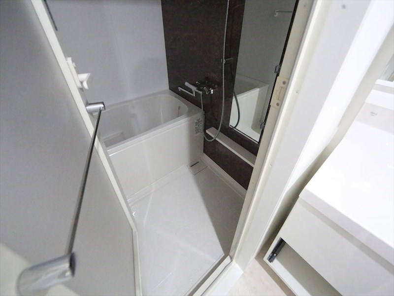 バス・シャワールーム　バスルーム　浴室暖房乾燥機付き