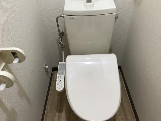 トイレ　シャワー付トイレ