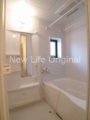 バス・シャワールーム　天候や花粉に左右されず、いつでもお洗濯ができる浴室乾燥付☆