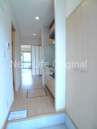 玄関　収納力の高いシューズボックスがあり、玄関が片付きます☆