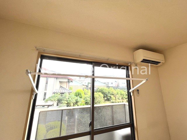 その他設備　雨の日のお洗濯に室内物干しユニット設置☆