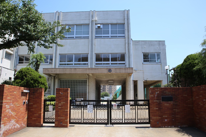 小学校　名古屋市立六郷北小学校（小学校）まで323m