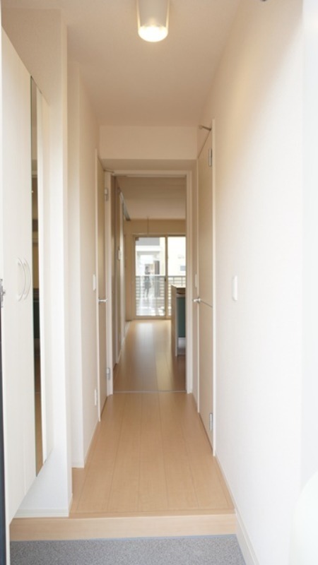 玄関　図面と現状に相違がある場合には現状を優先