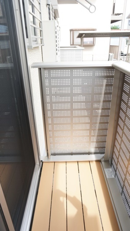 バルコニー　図面と現状に相違がある場合には現状を優先