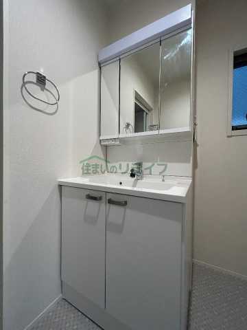 洗面設備　モンステラ