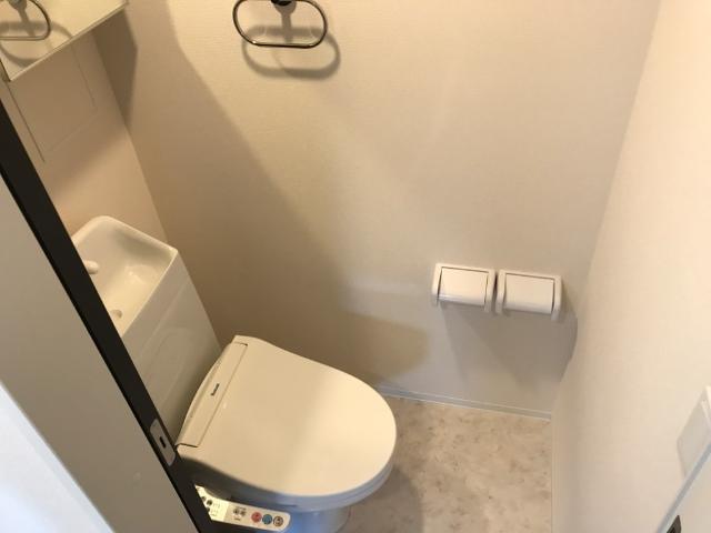 トイレ　トイレ