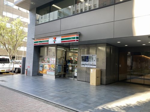 コンビニ　セブンイレブン 新横浜中央通り店（コンビニ）まで172m