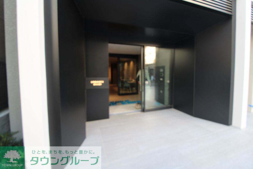 エントランス　エントランス