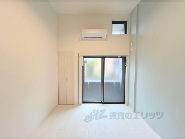 居室・リビング　洋室