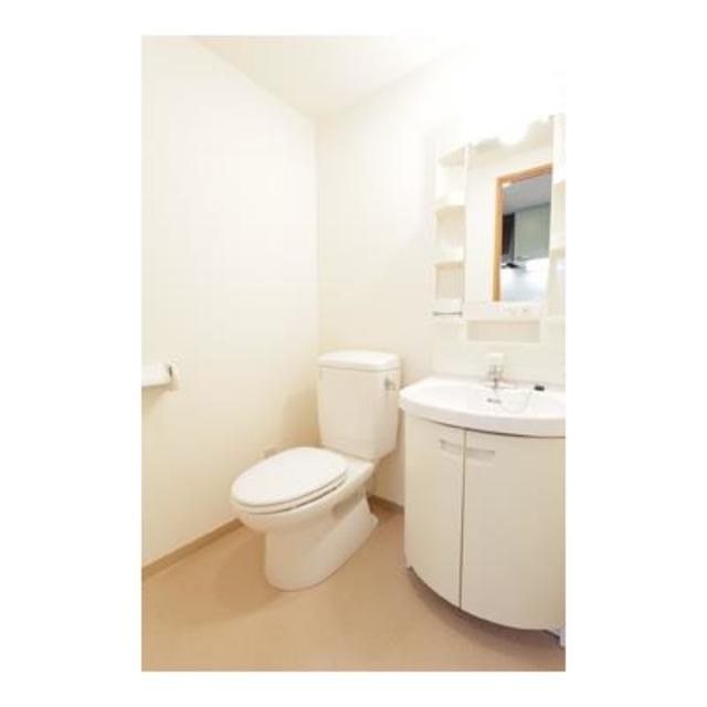 トイレ　※写真は同タイプ住戸です。