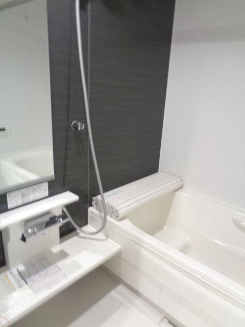 バス・シャワールーム　追焚・暖房乾燥機能付きバスルーム