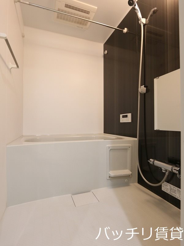 バス・シャワールーム　別号室写真の為、現況を優先致します。