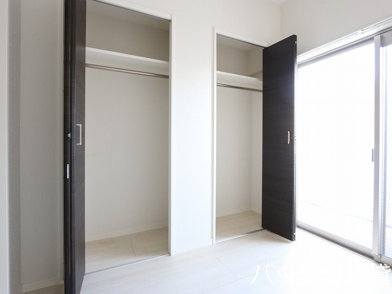 収納　別号室写真の為、現況を優先致します。