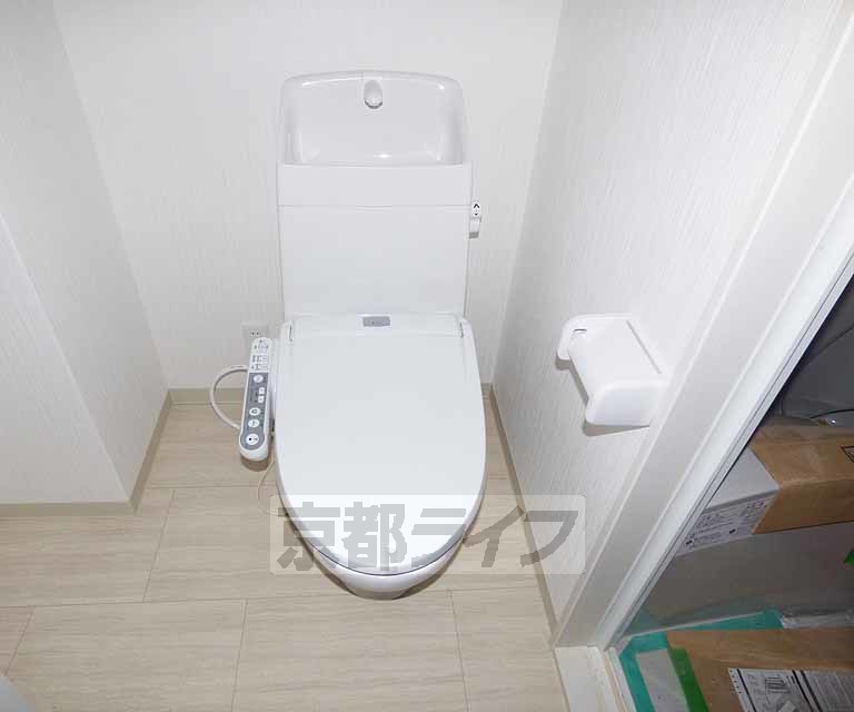 トイレ　ウォシュレット付きのトイレです。