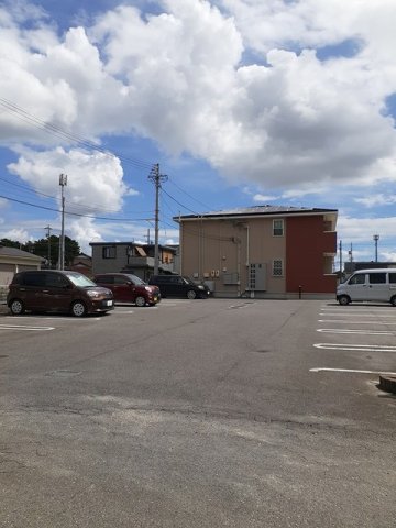 駐車場　駐車スペースもあります