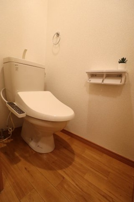 トイレ　ゆったりとした空間のトイレです