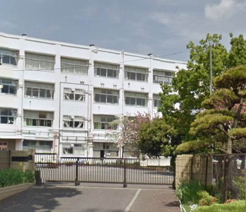 小学校　横浜市立山田小学校（小学校）まで848m