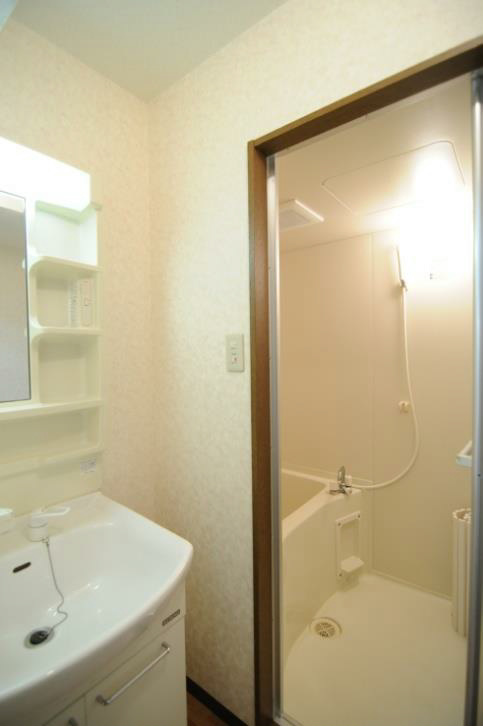 洗面設備　※他のお部屋の写真です。