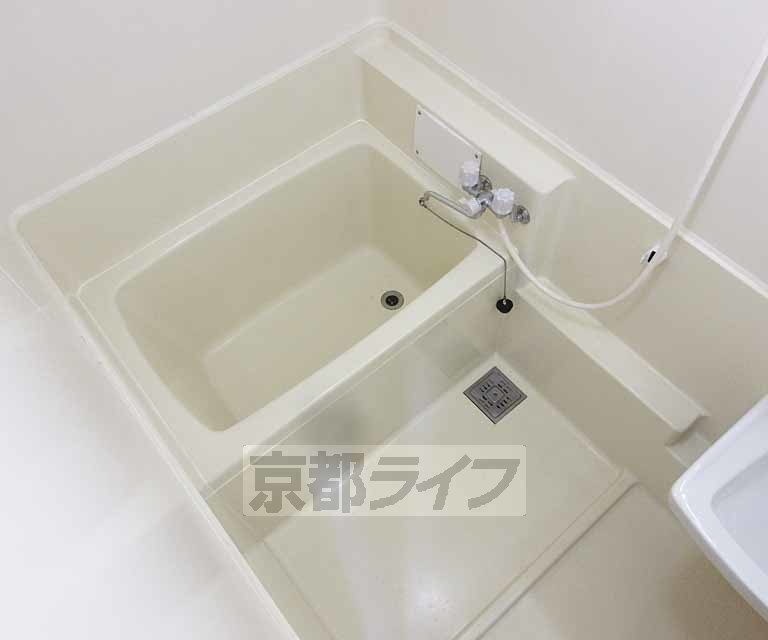 バス・シャワールーム　清潔感のあるバスルームです！