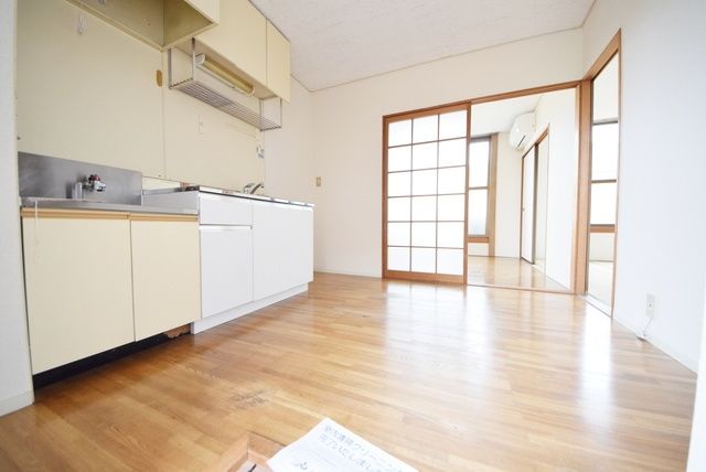 玄関　※別部屋のお写真です