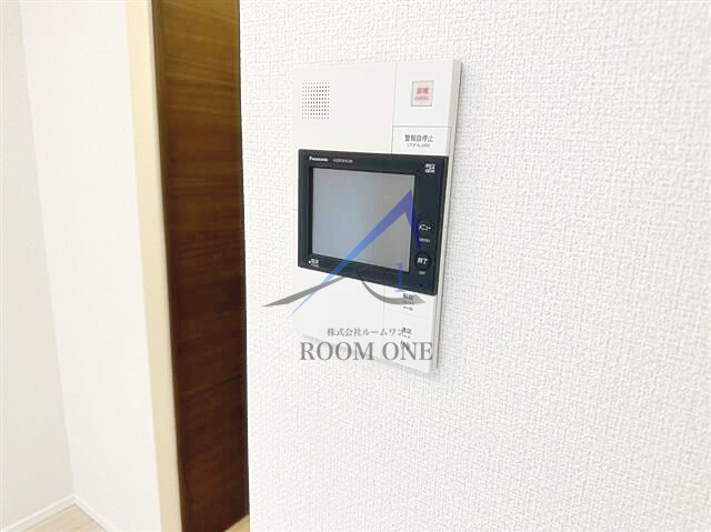 セキュリティ　モニター付きインターホンです。