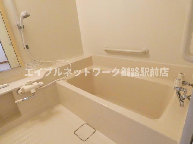 緑ヶ岡2-30-2貸家の風呂写真