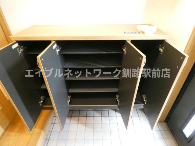 緑ヶ岡2-30-2貸家の内装写真