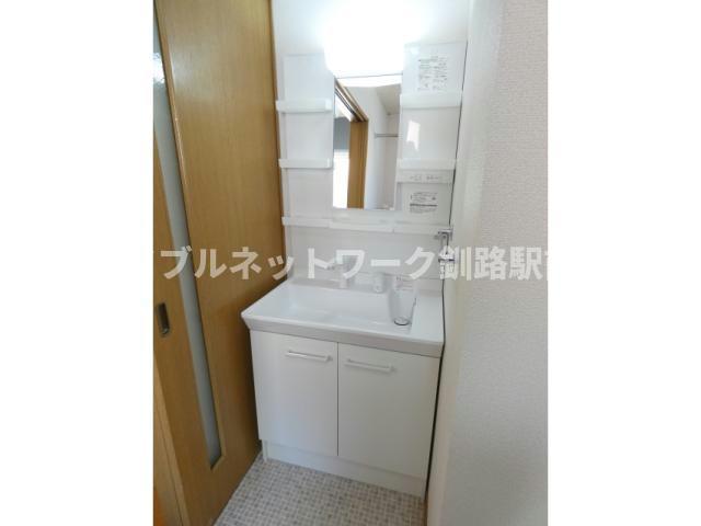 緑ヶ岡2-30-2貸家の内装写真