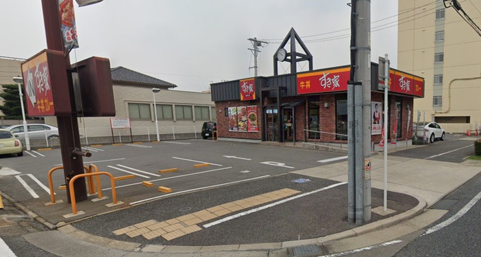 飲食店　すき屋　中村黄金通店（飲食店）まで350m