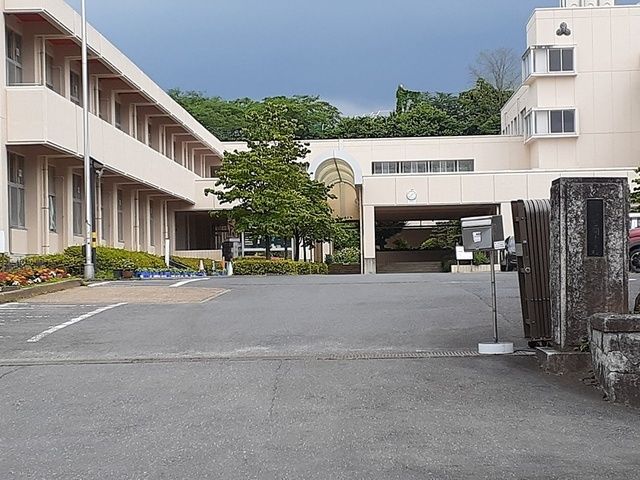 小学校　笠間市立笠間小学校（小学校）まで1300m