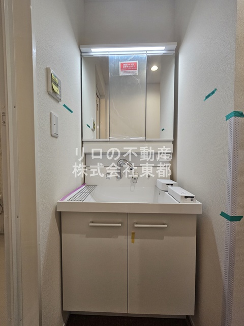 洗面設備　嬉しい洗面台は独立タイプ！