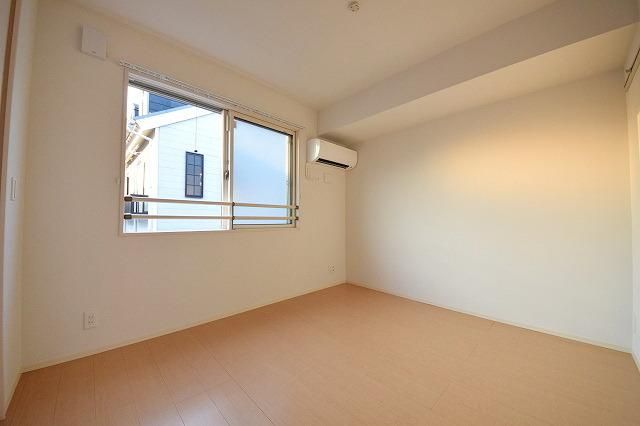 眺望　★5.2帖の洋室・きれいなお部屋です★