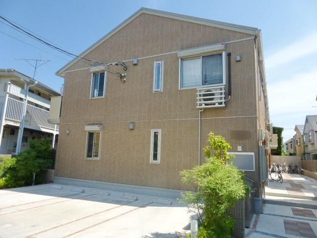 建物外観　★布田駅から徒歩３分・閑静な住宅街です★