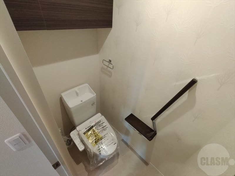 トイレ　温水洗浄便座