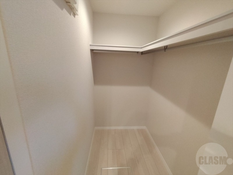 収納　ウォークインクローゼット