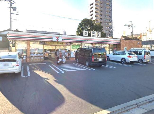 コンビニ　セブン－イレブン桶川東１丁目店（コンビニ）まで278m