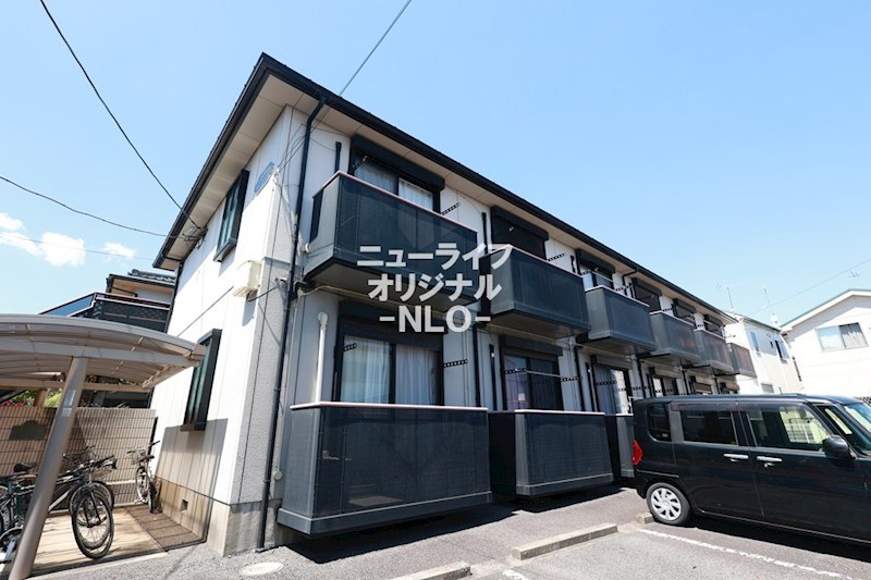 建物外観　積水ハウスの軽量鉄骨造シャーメゾン