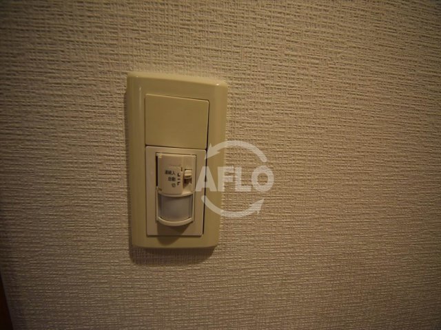 その他設備　アクアプレイス南堀江　人感センサー