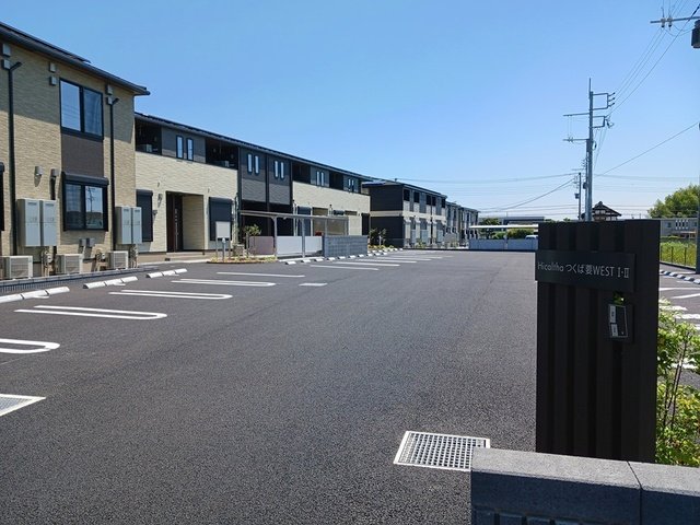 駐車場　駐車場に車を止められます