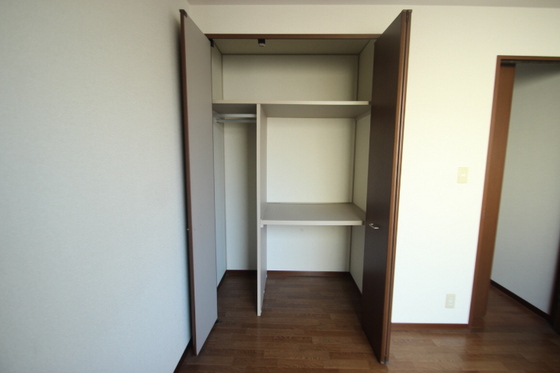 収納　※別部屋の写真です