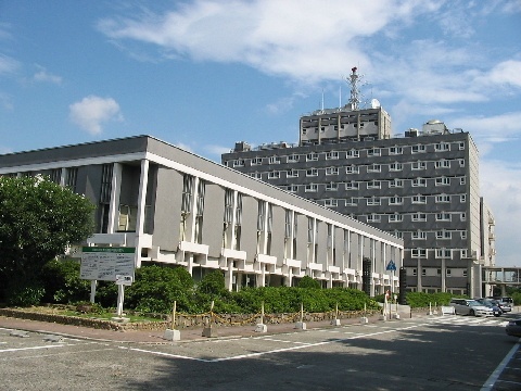 役所　尼崎市役所（役所）まで3947m