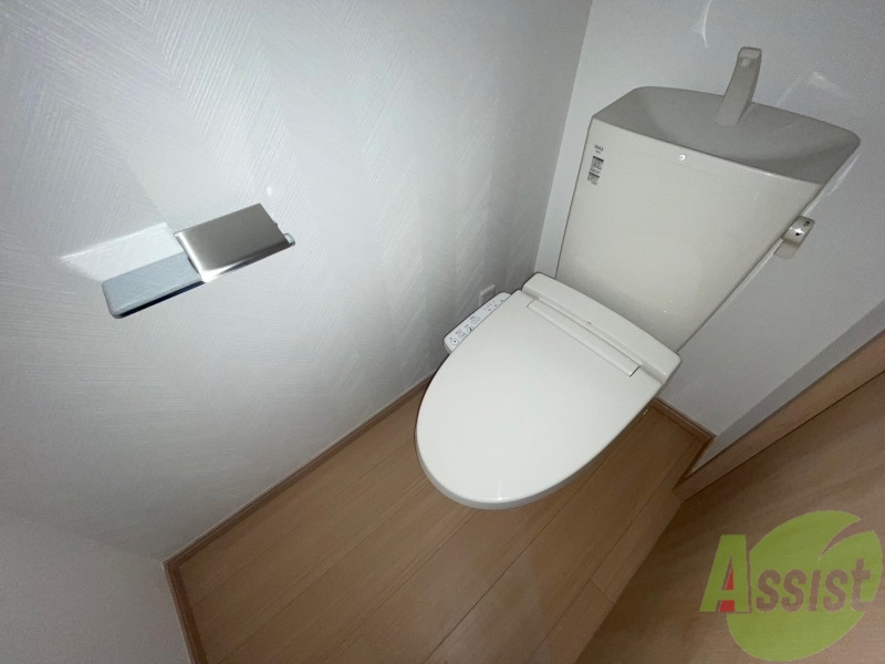 トイレ　トイレは温水洗浄便座が付いているのが嬉しいですね。