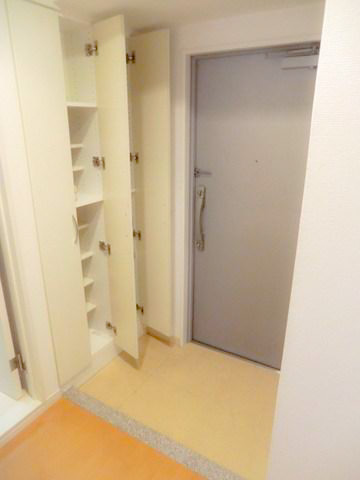 玄関　ゆったりとした玄関です