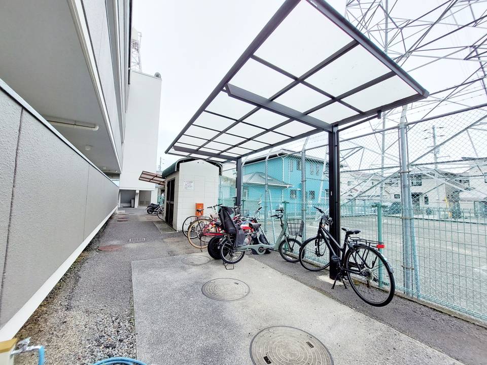駐車場　駐輪場