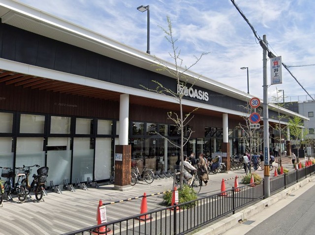 スーパー　阪急オアシス　吹田片山店（スーパー）まで725m